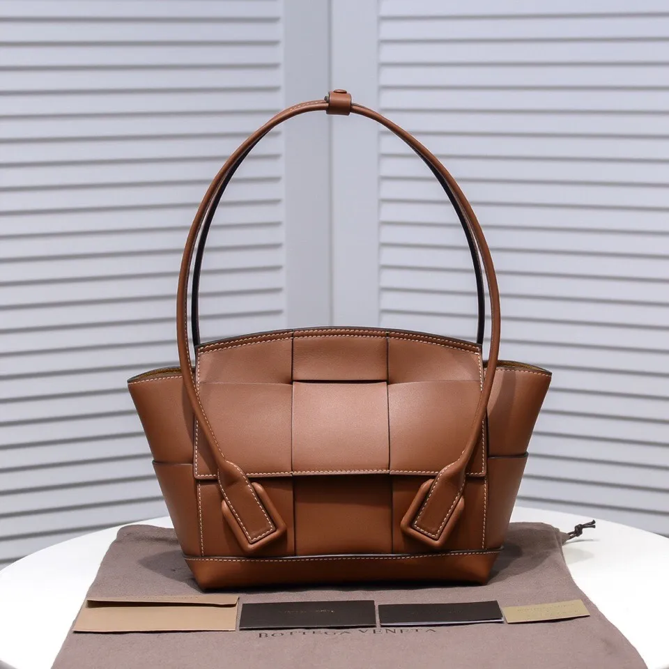 Small size 33 caramel color